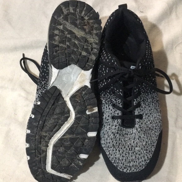 Unique shoe/neutral - Picture 2 of 4